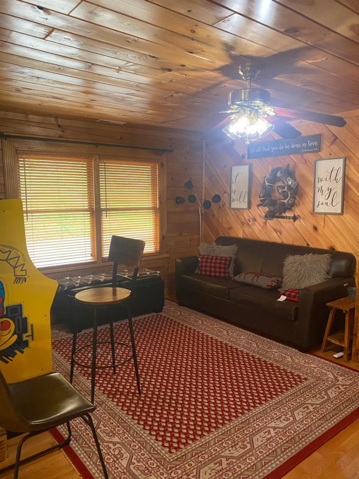 His Promises Cabin Pigeon Forge Εξωτερικό φωτογραφία