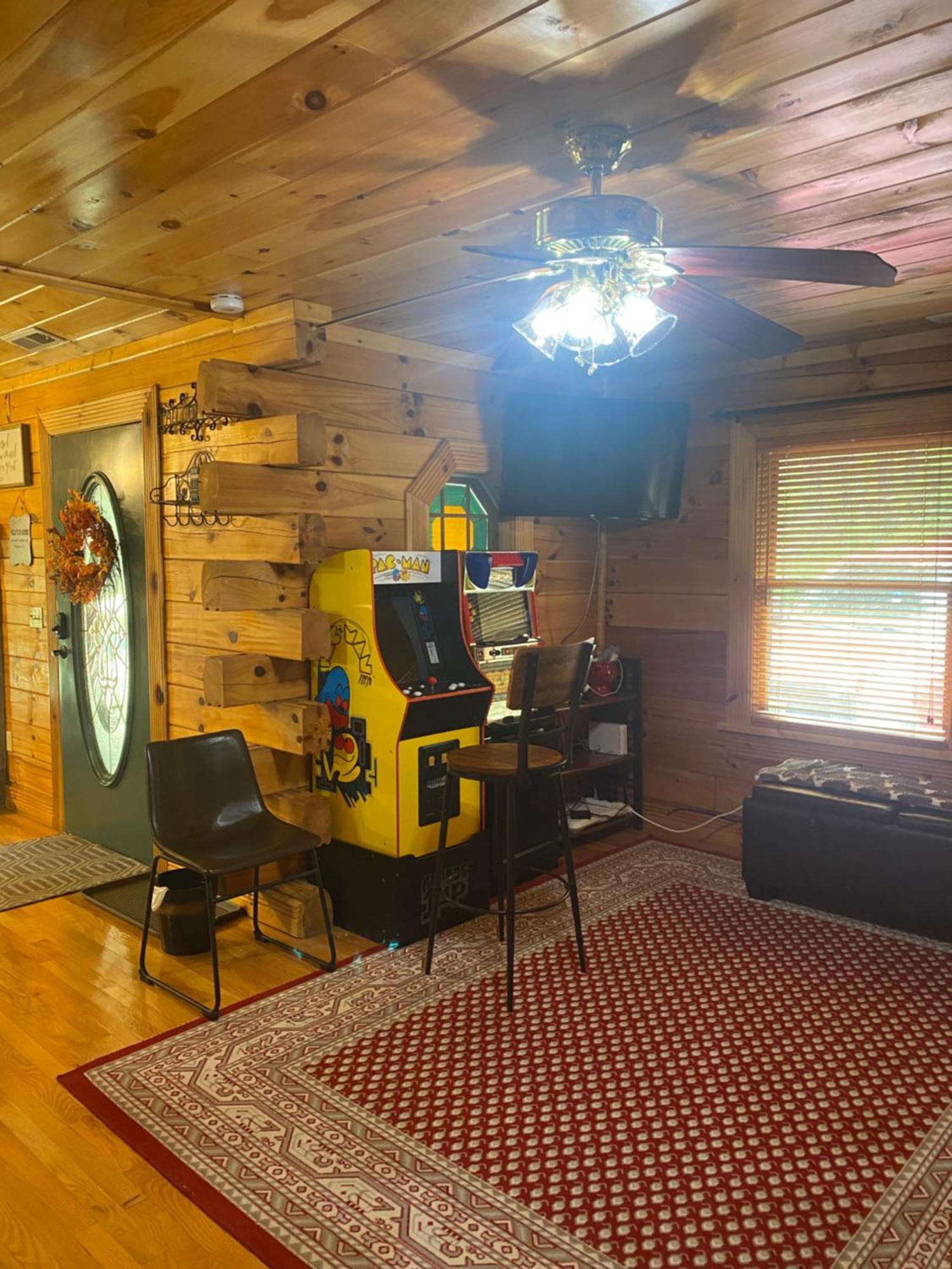 His Promises Cabin Pigeon Forge Εξωτερικό φωτογραφία